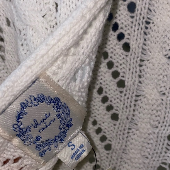 NWT Francesca’s Twisted Ivory Knit Sweater - Small - Picture 11 of 11